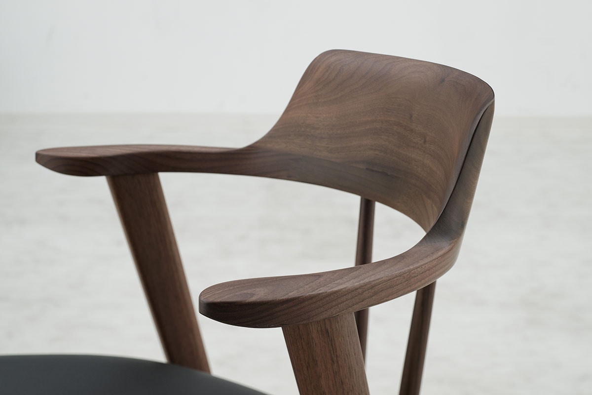 ELA Ⅱ チェア(ウォールナット)の通販 / マスターウォール
