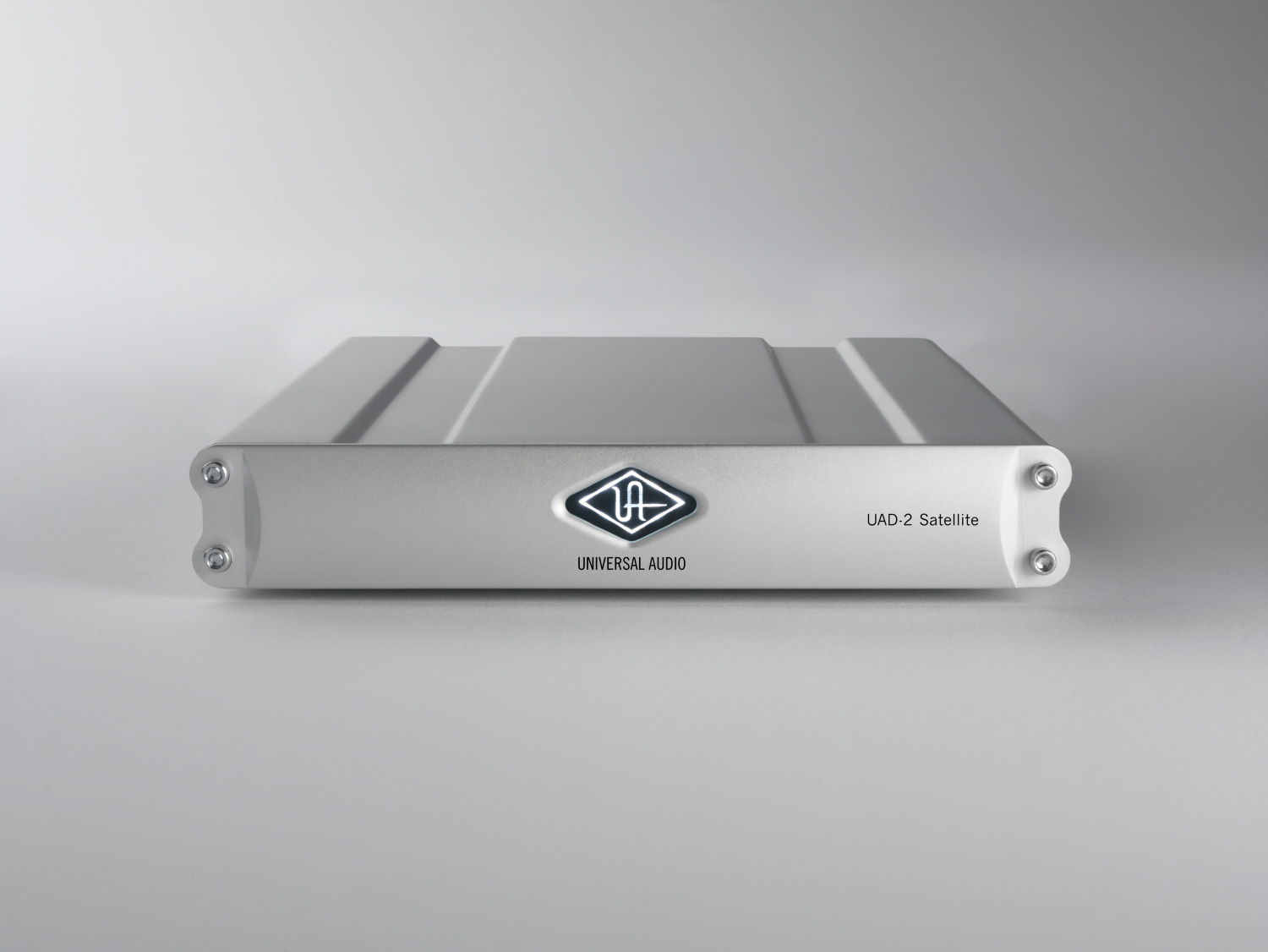 DTM・DAW UAD-2 Satellite Firewire QUAD DTM・DAW UAD-2 Satellite