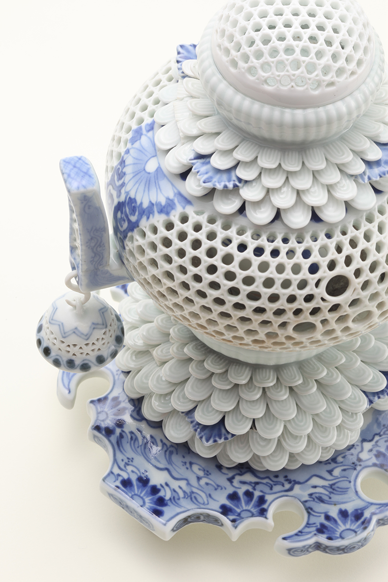 染付透彫香炉 ｜ みかわち焼 三川内焼- 総合サイト