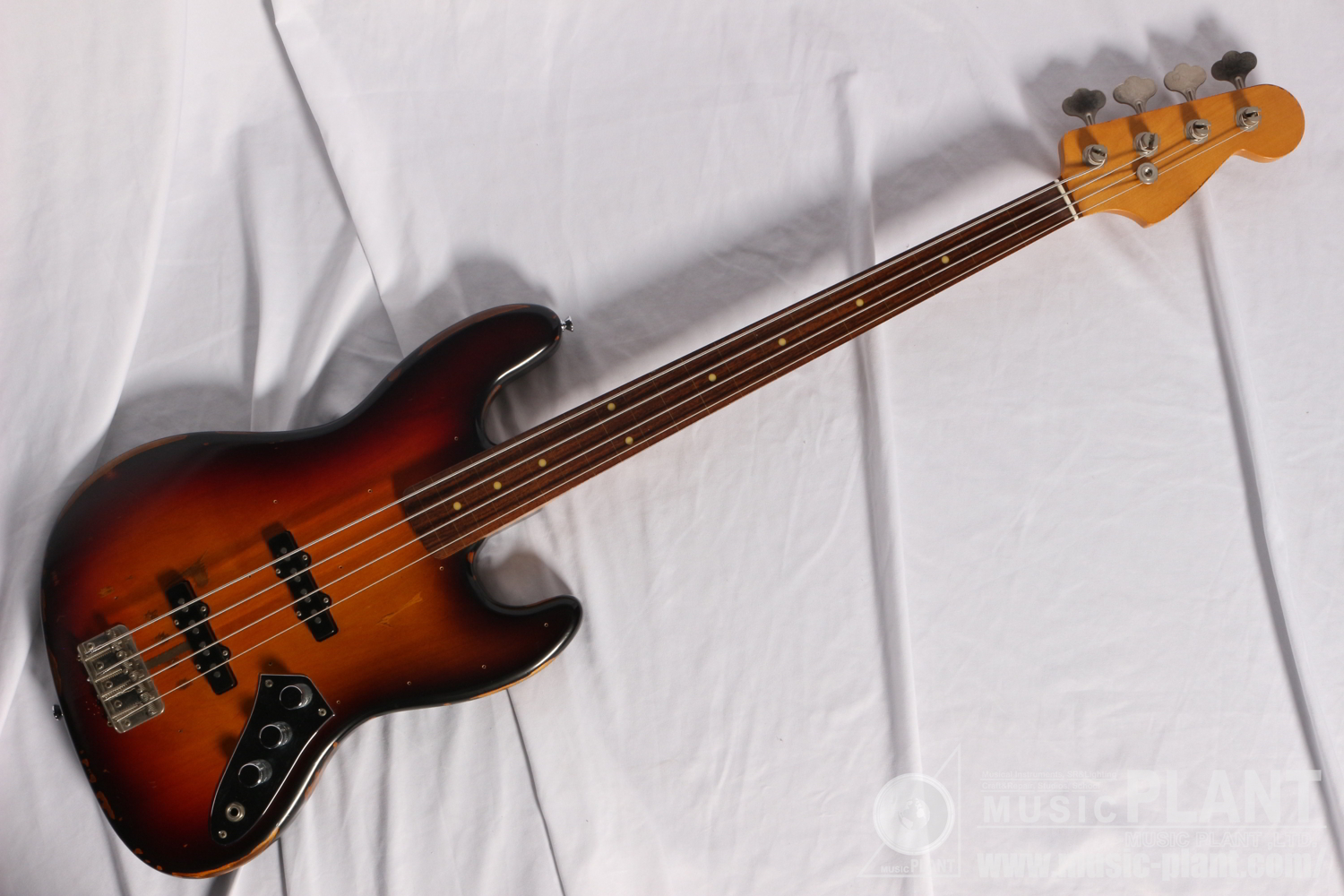 Edwards E-JB-128R/RE （ダンカンPU、レリックモデル） Edwards E-JB