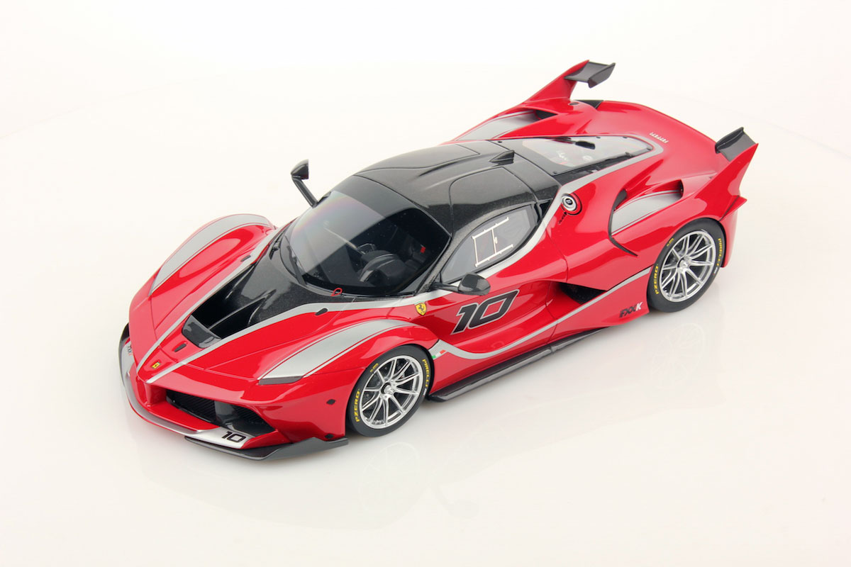 ferrari-fxxk-01.jpg