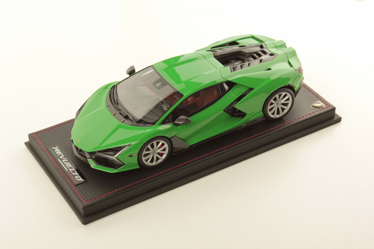 Lamborghini Revuelto 1:18 | MR Collection Models
