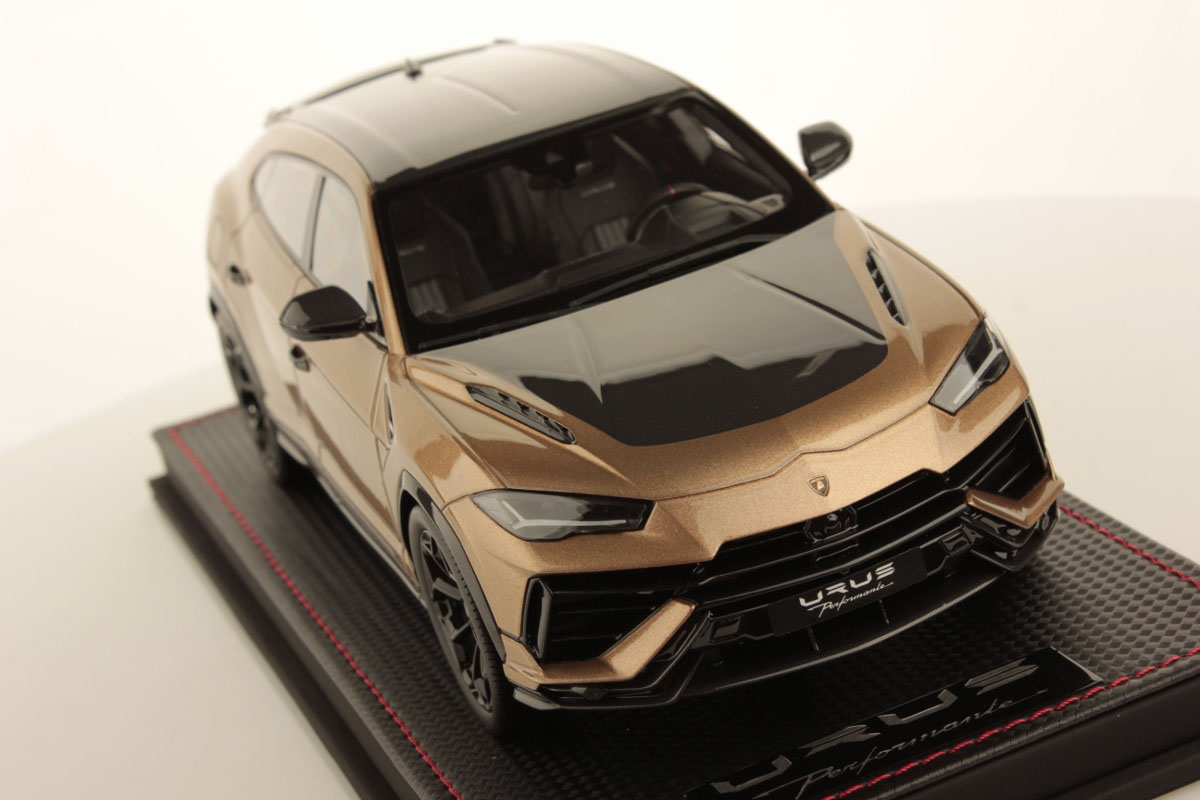 Lamborghini Urus Performante 1:18 | MR Collection Models
