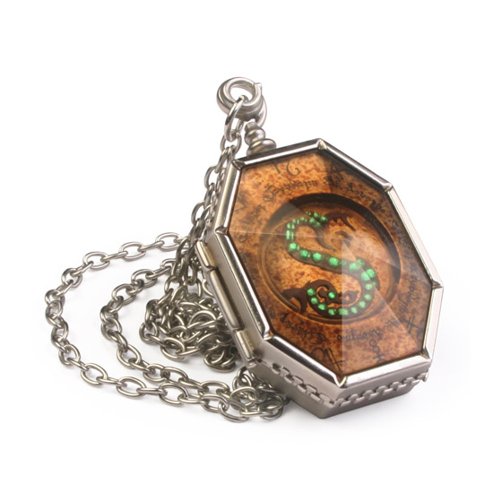 Horcrux Locket at noblecollection.com
