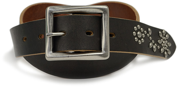 姫路レザーの、凛としたスタッズベルト｜Nippon de Handamde[ニッポン