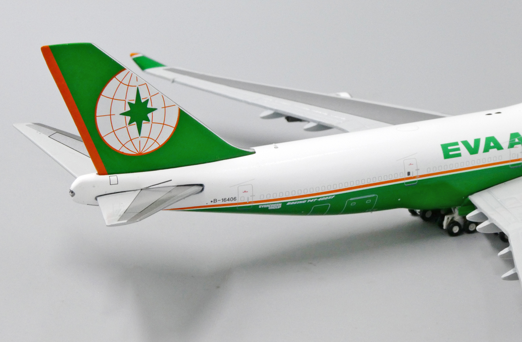 ScaleModelStore.com :: JC Wings 1:400 - XX4188 - Eva Air Cargo