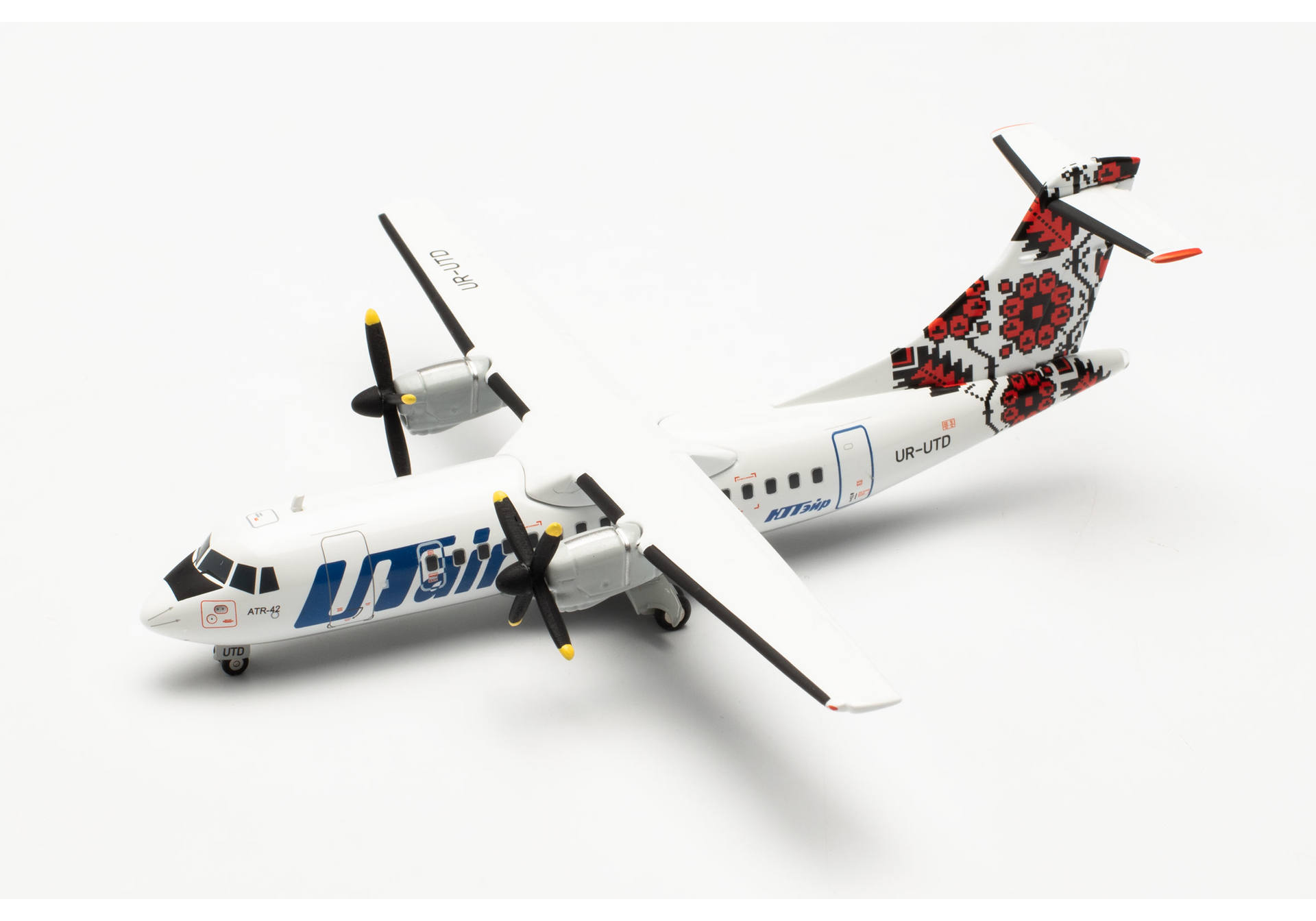 ScaleModelStore.com :: Herpa Wings 1:200 - 572651 - UTair Ukraine