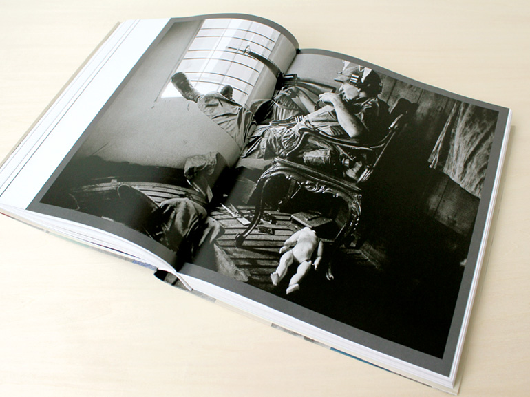 MAGNUM MAGNUM ―コンパクトバージョン（完全日本語版）｜青幻舎