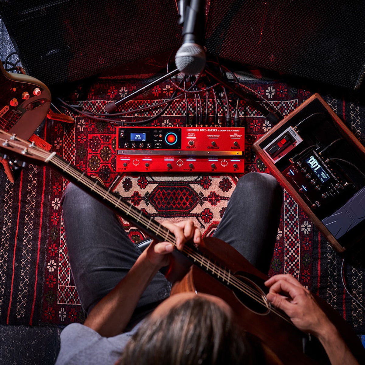 Buy sasku Boss RC-600 Loop Station | Sam Ash Music