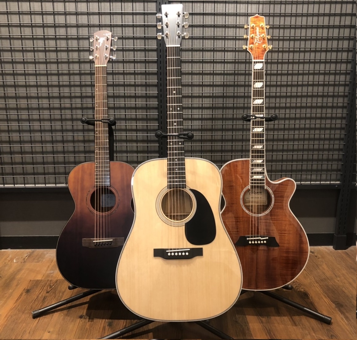 アコースティックギター】エキスポシティ店のK.Yairi・Takamine全部