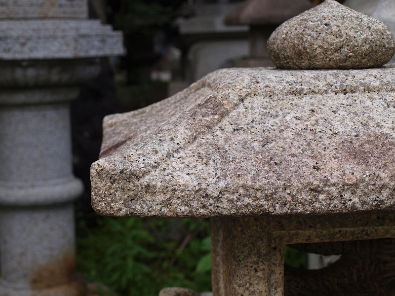 青蓮院の製品案内愛知県岡崎市の石灯篭・水鉢蹲など石材製品の製造販売