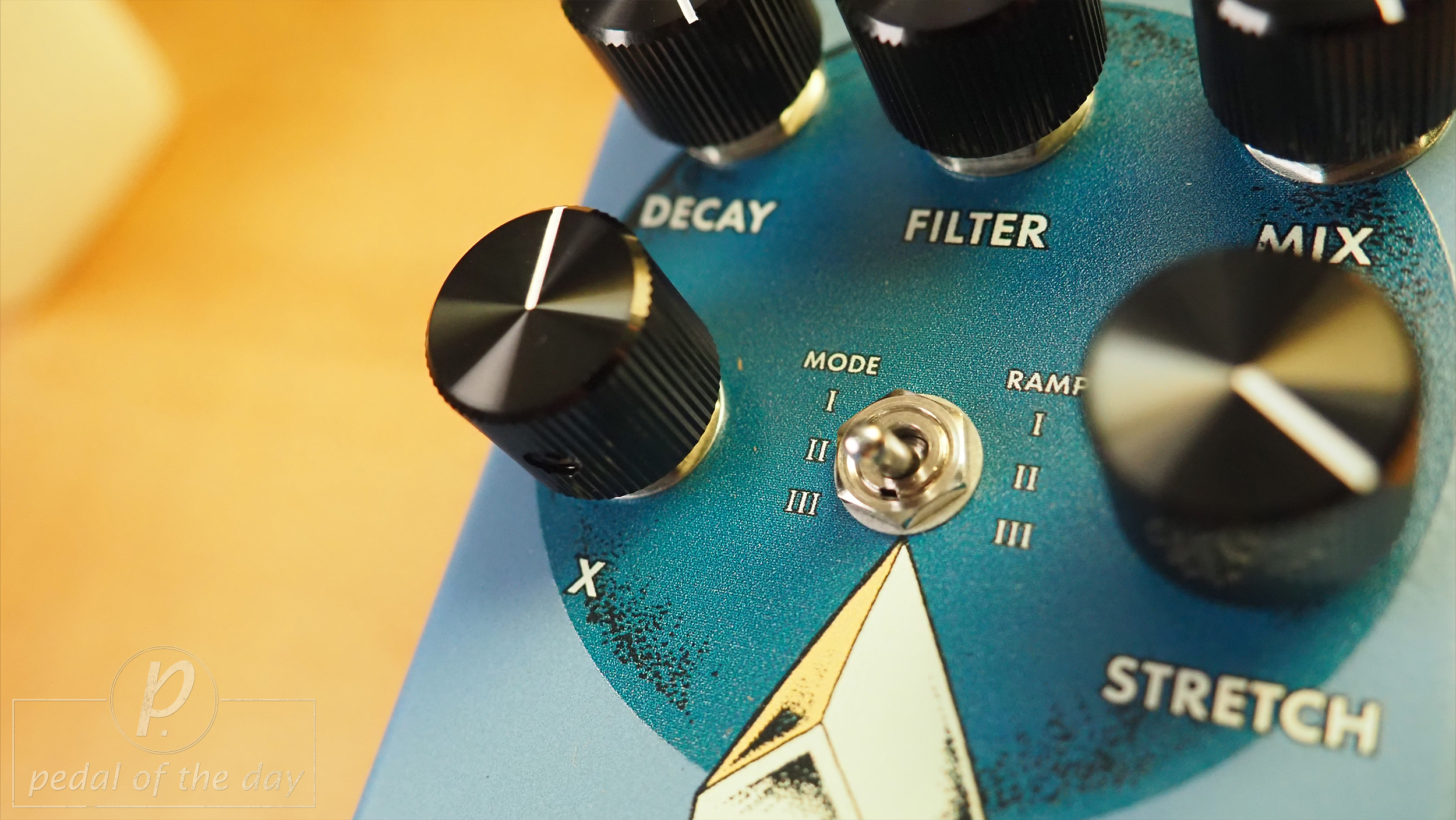 Walrus Audio Lüm Texture Engine Granular Reverb - Pedal of the Day