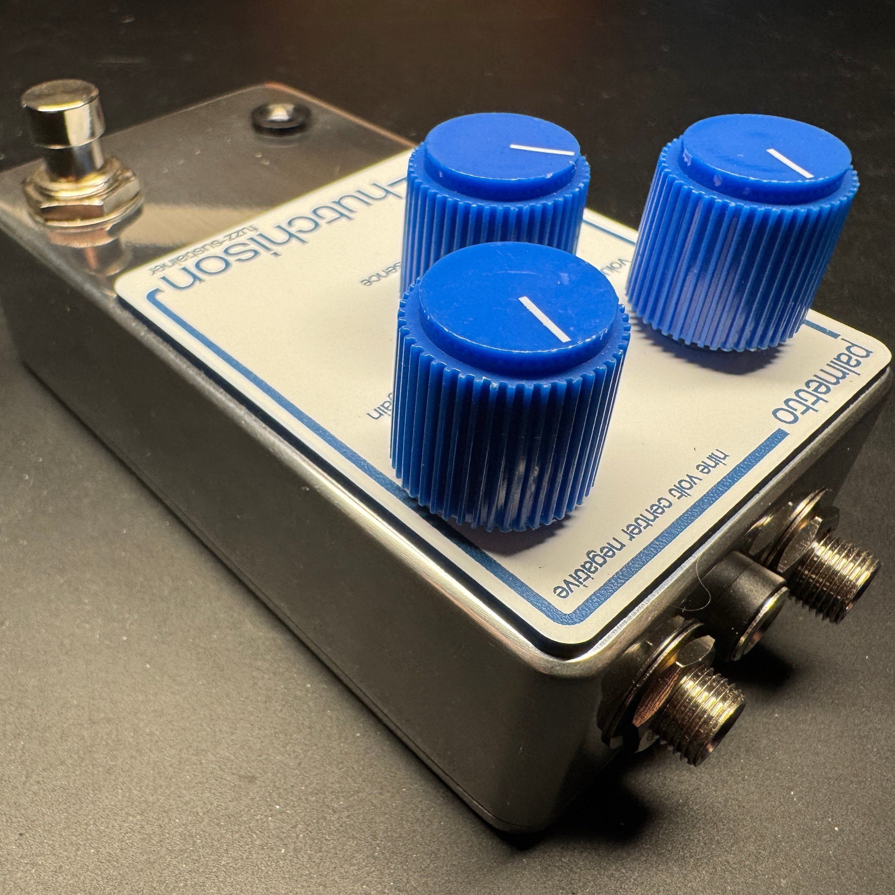 Hutchison Fuzz Sustainer – Palmetto Pedals