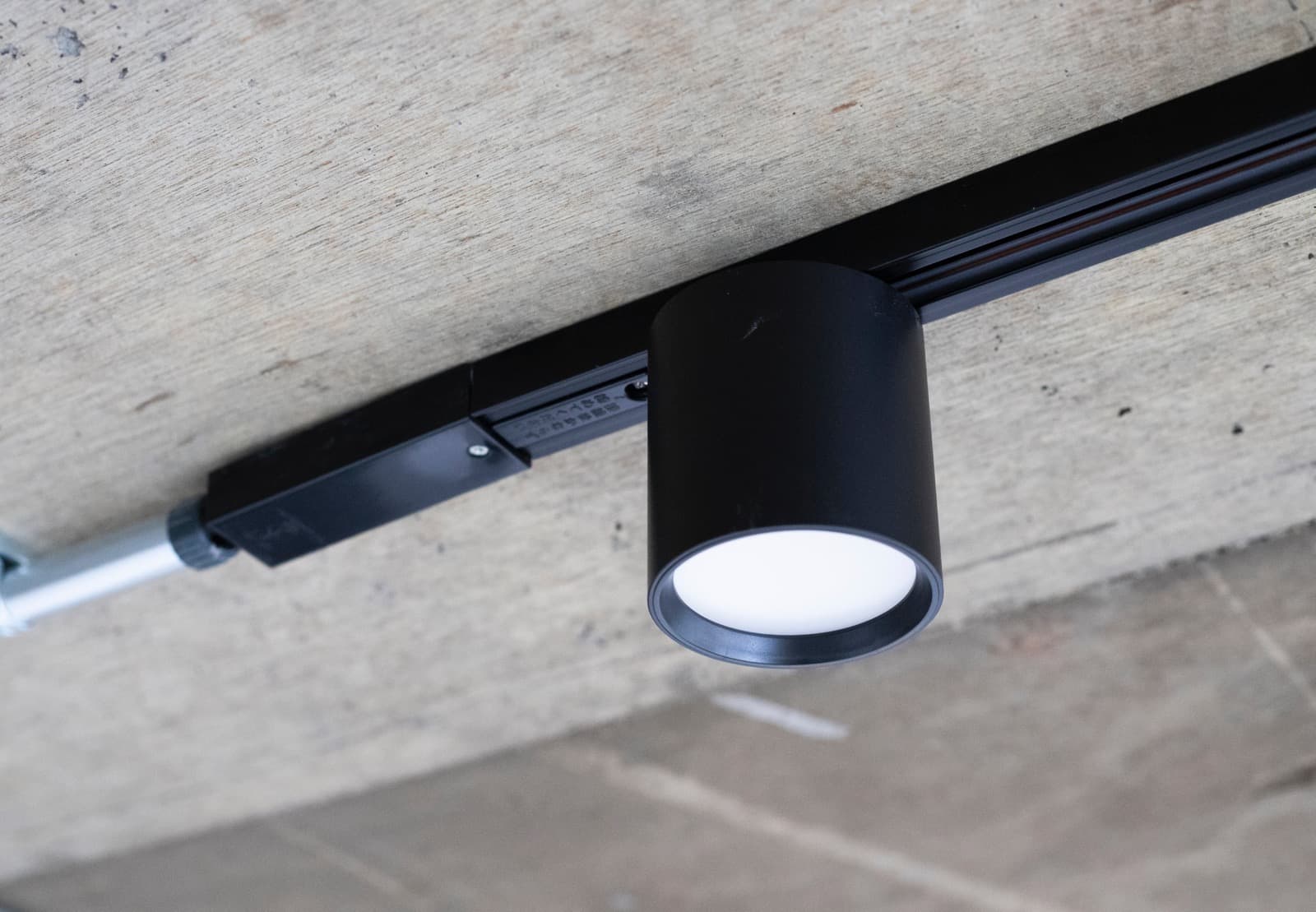 レールダウンライト 100W相当 ブラック | LT-OT008-03-G141 | レール