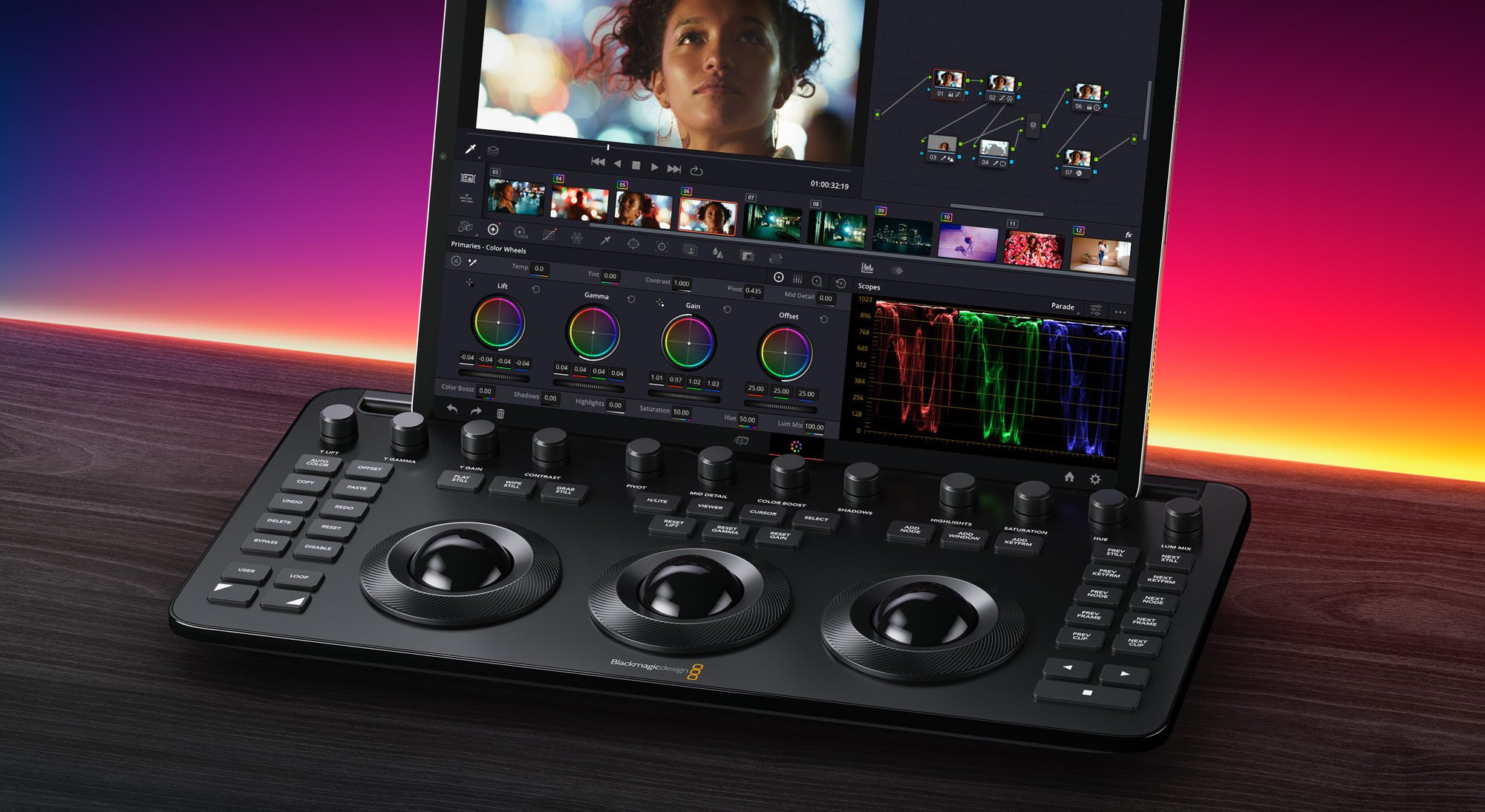 Review / DaVinci Resolve Micro Panel: 12K editing on the go?