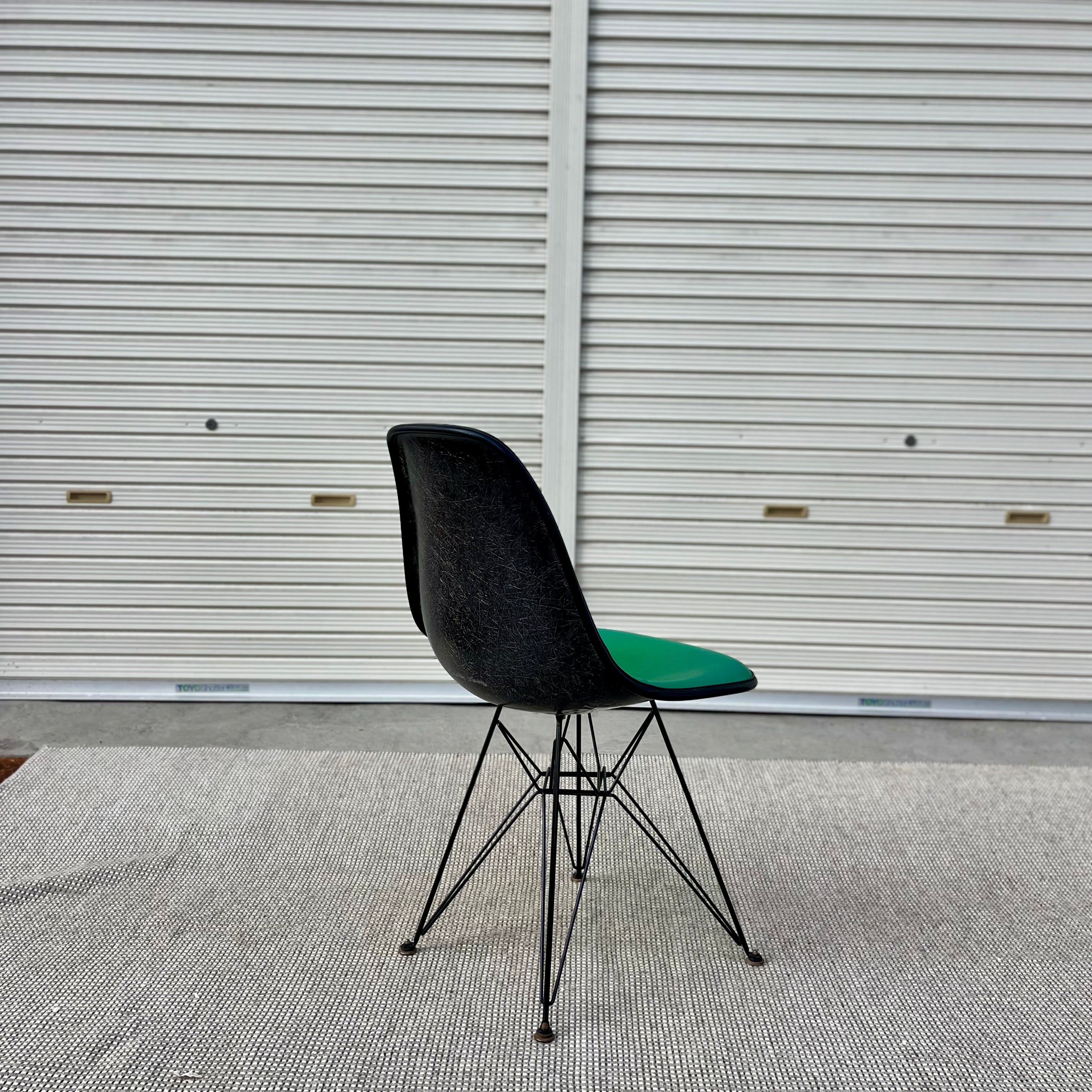ハーマンミラー Herman Miller サイドシェルチェア 2nd ナウガレザー