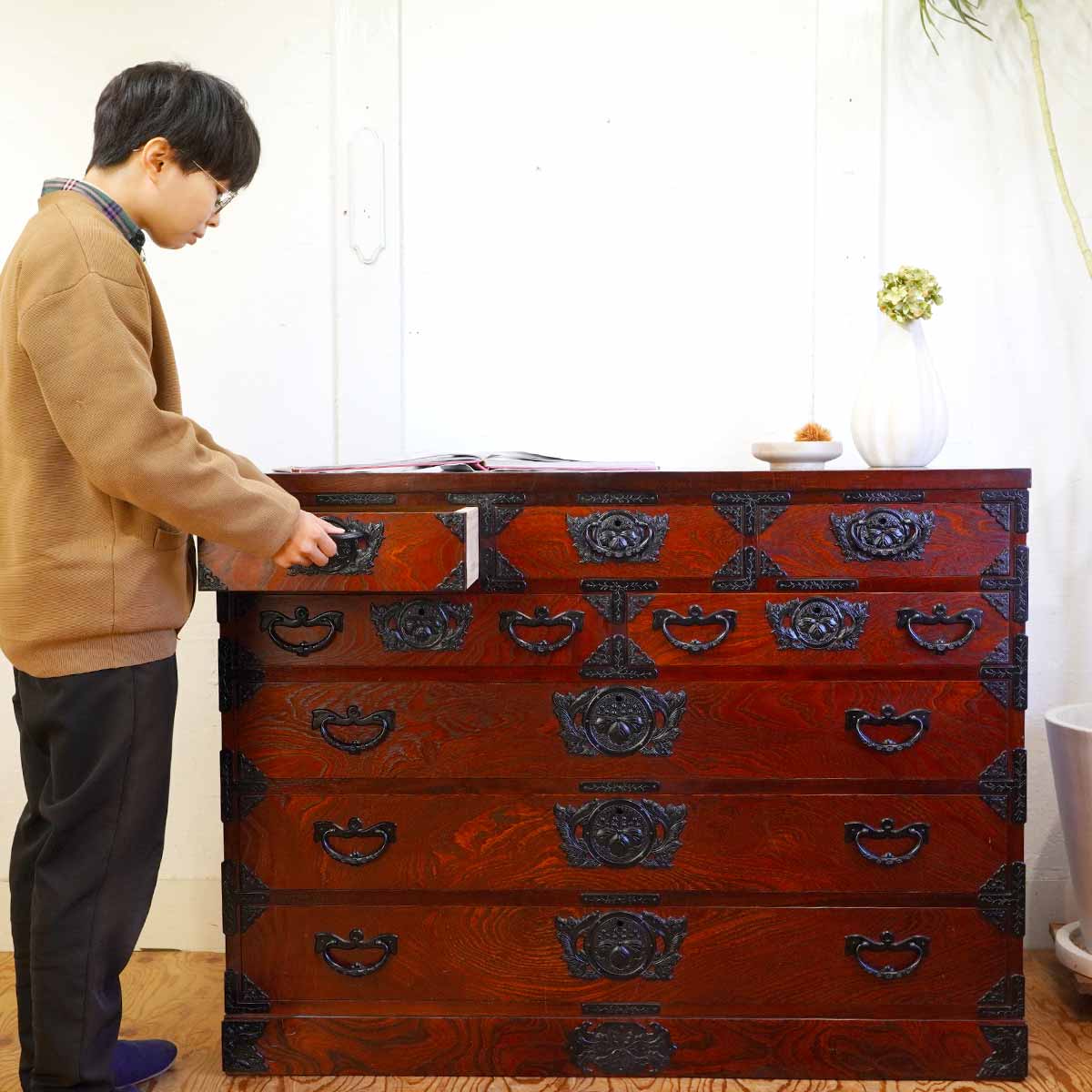 岩谷堂箪笥 整理箪笥 タンス 四尺丸清水型 和家具 中古 漆 和箪笥 木製