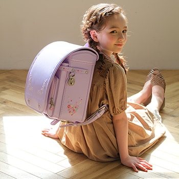 黒蜜ニノニナ☆ランドセル☆1年使用☆美品 黒蜜様専用ニノニナ☆ランドセル☆1年使用☆美品の通販はau PAY