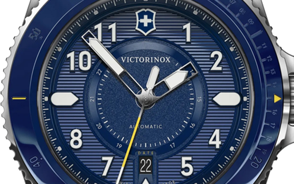 ビクトリノックスの腕時計は、「スイスらしさ」を存分に取り入れた