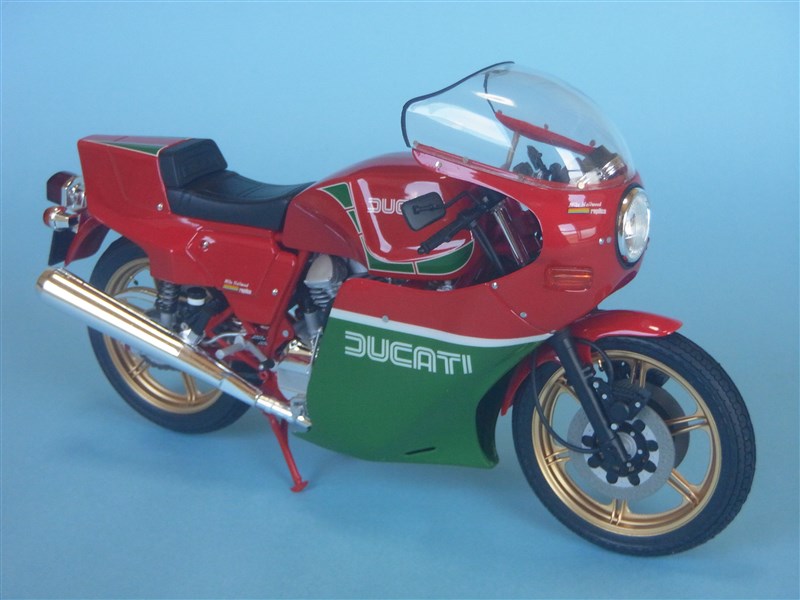 バイクプラモデル製作 ＞ ドゥカティ900MHR(タミヤ 1/12)