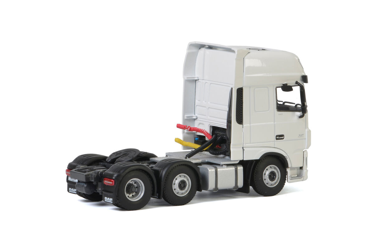 White Line; DAF XF SUPER SPACE CAB MY201 | WSI Models