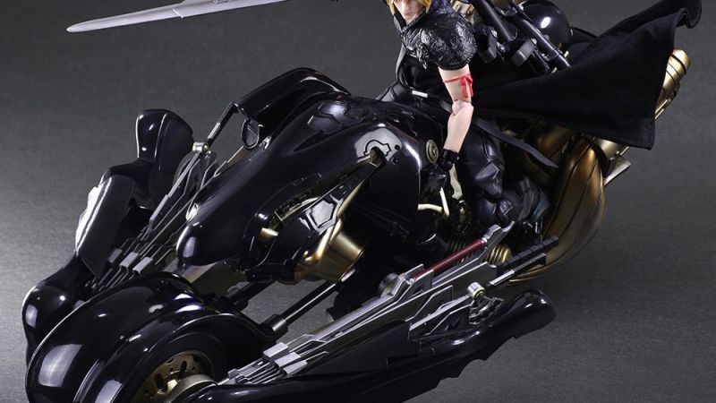 Final Fantasy VII: Advent Children - Cloud and Fenrir Play Arts