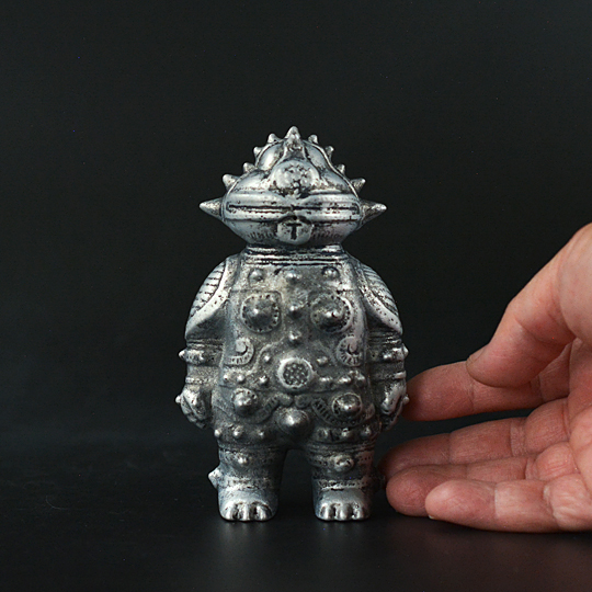 ともだち初号機 燻銀 | 多肉植物・特別な鉢の販売 | トーキー | TOKY