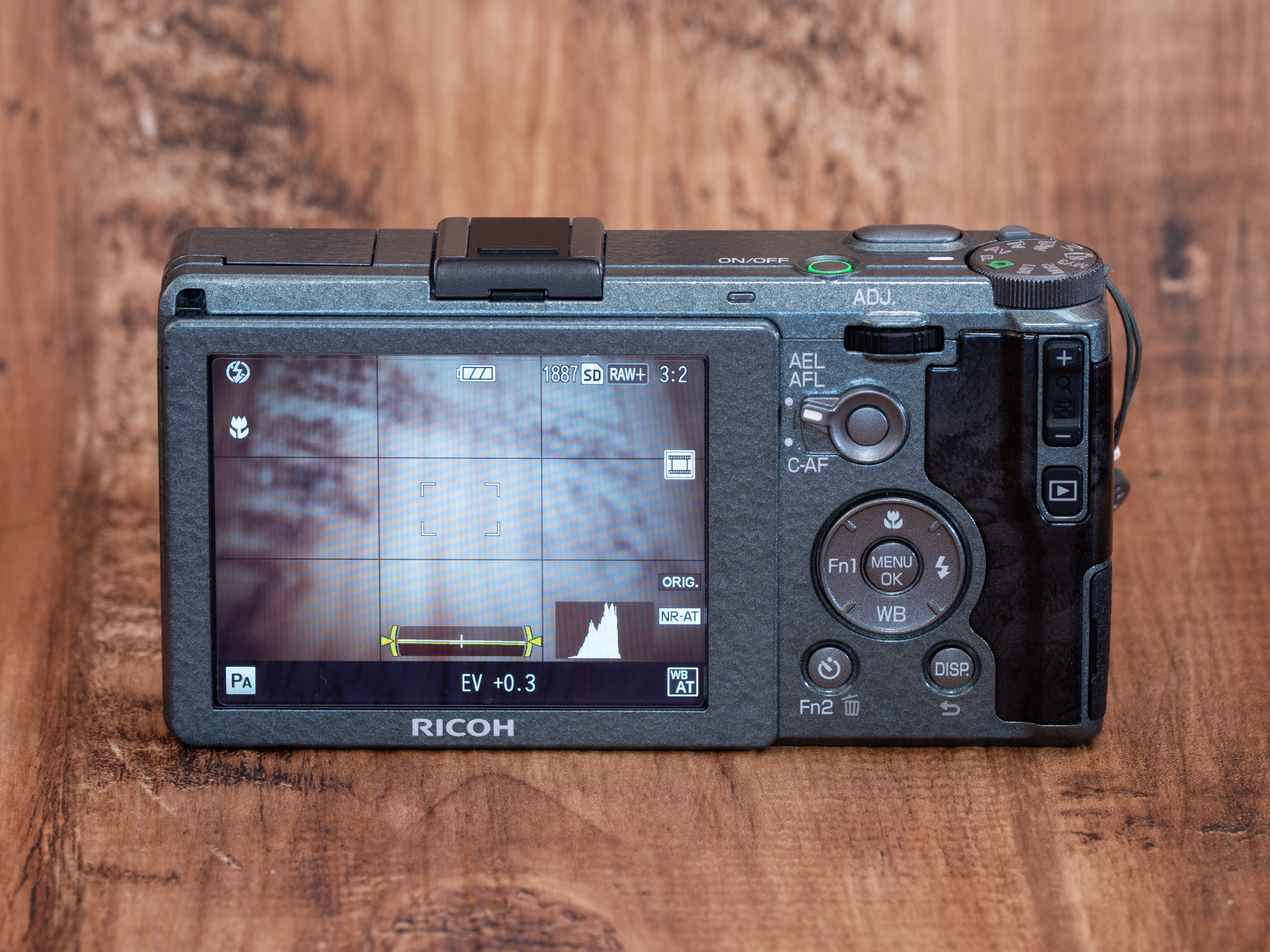 RICOH GR Limited Editionという10年来の相棒 - toshiboo's camera