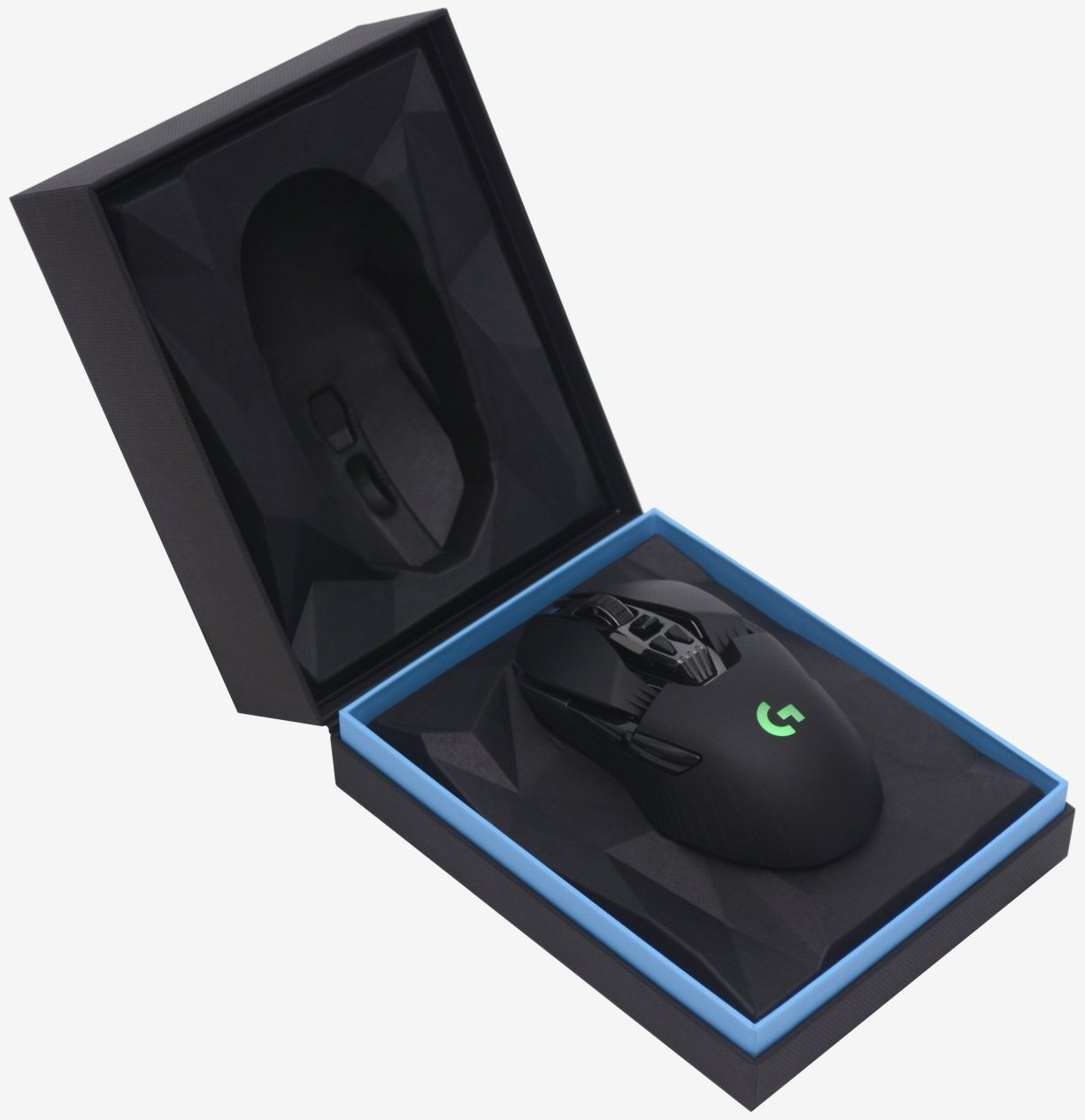 Logitech G900 Chaos Spectrum Wireless Gaming Mouse Review | TechSpot