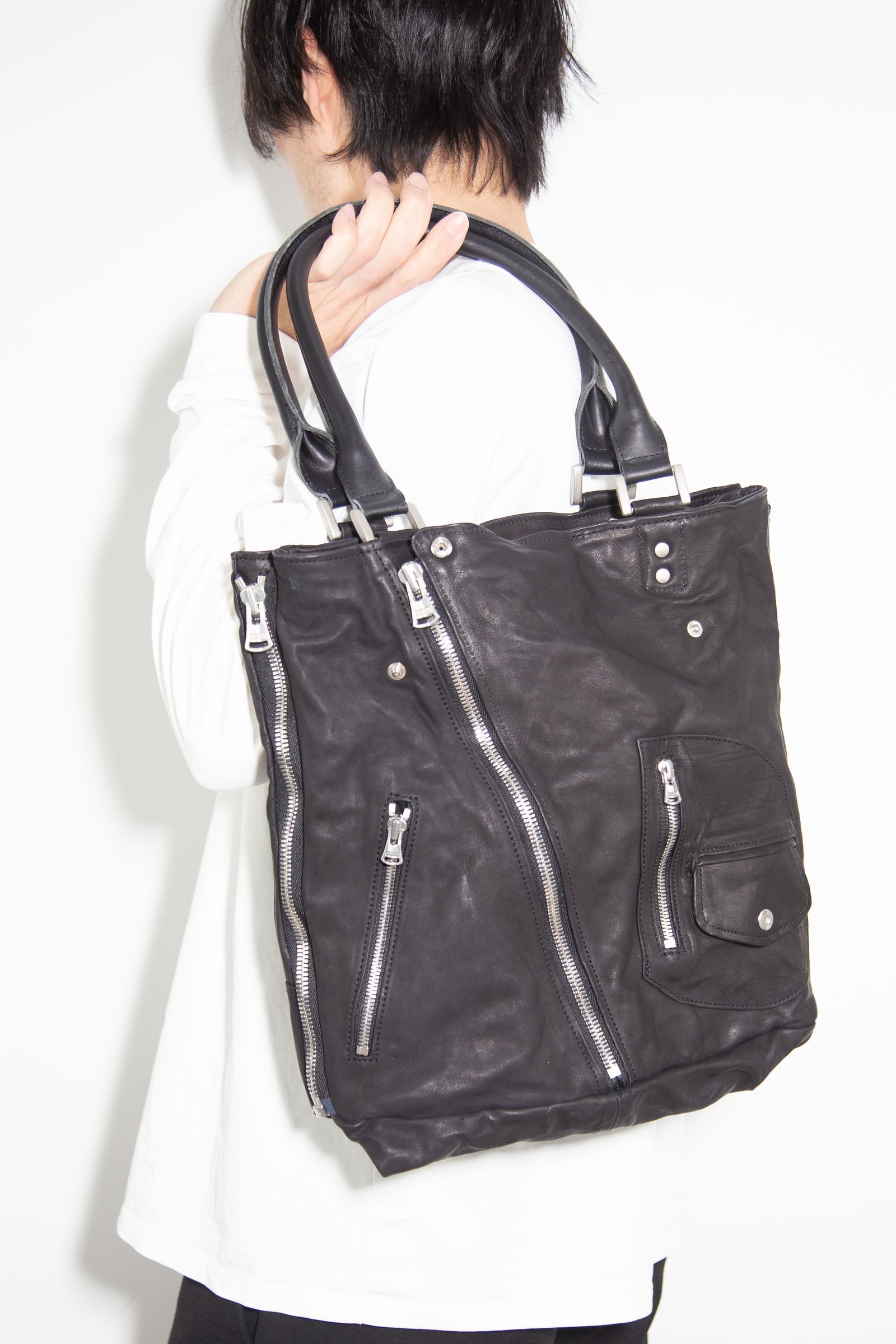 ISAMU KATAYAMA BACKLASH - JAPAN CALF GARMENT-WASH RIDERS TOTE-BAG