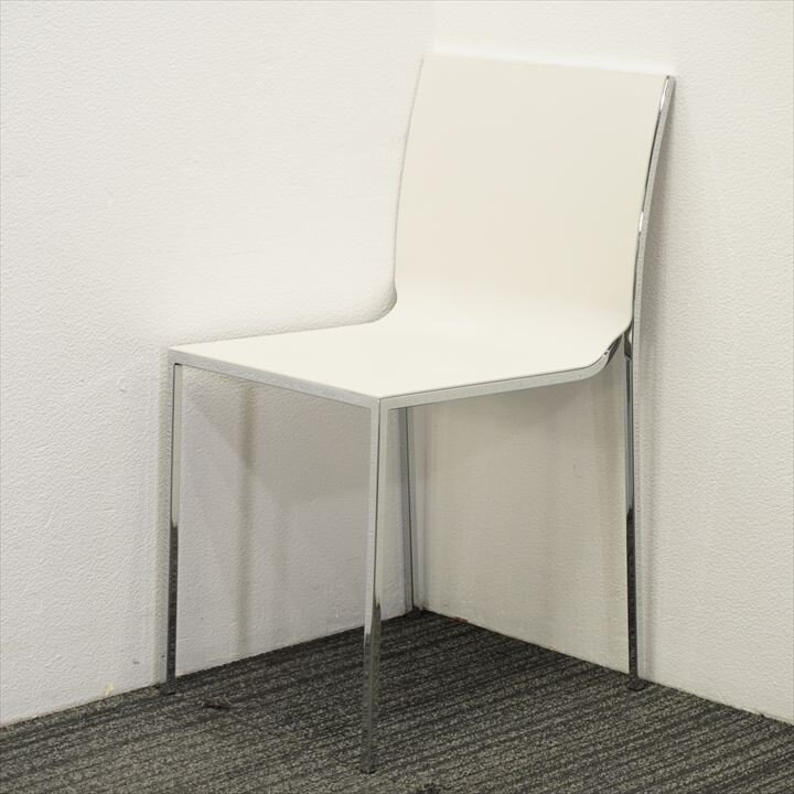 カッシーナイクスシー取扱】LIVIT(リビット) ULTRA(ウルトラ