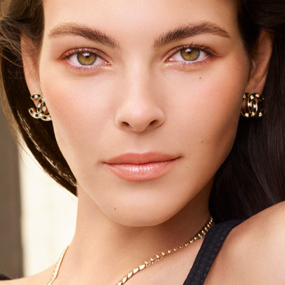 CHANEL 【数量限定】レ ベージュ ヘルシー グロウ シアー カラー