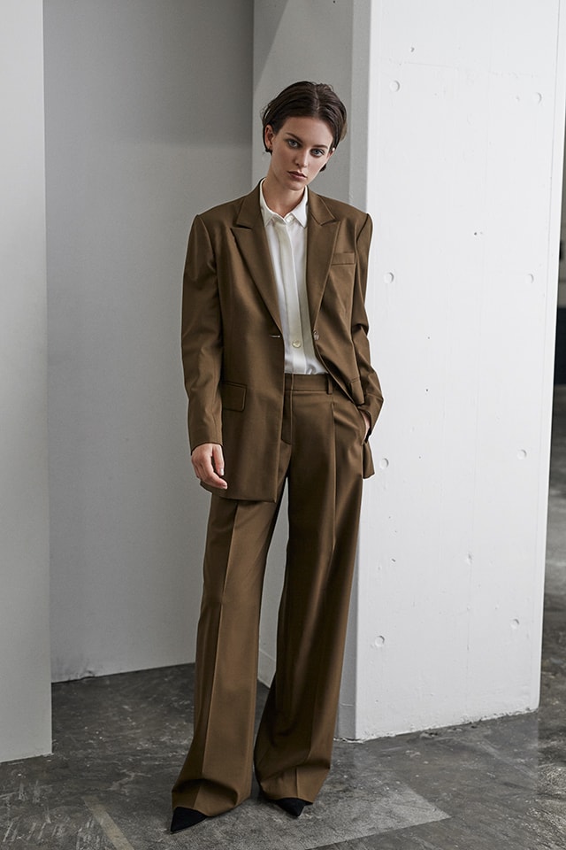 FALL ESSENTIALS | Theory luxe[セオリーリュクス]公式通販サイト