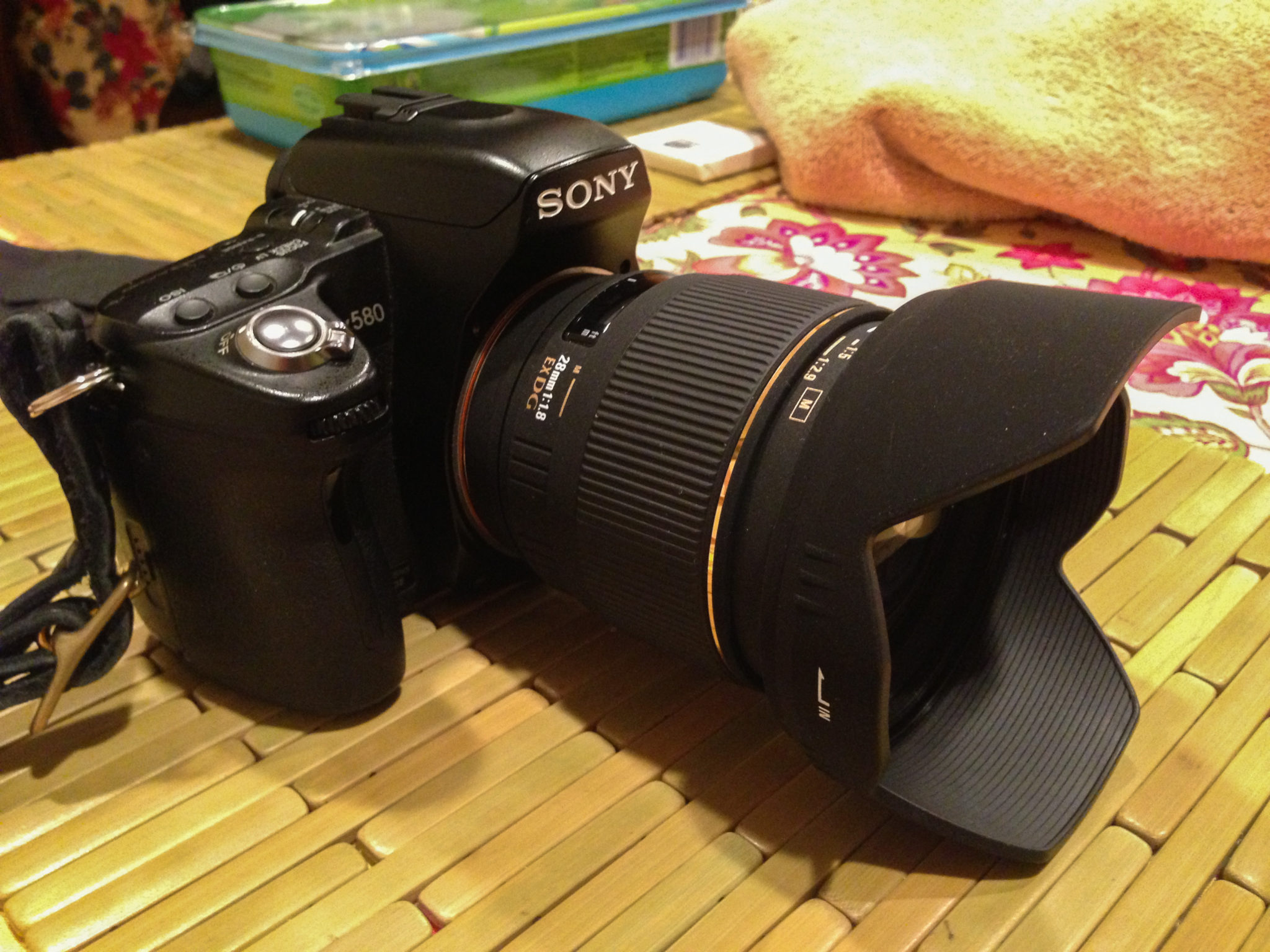 Review: Sigma 28mm f1.8 EX DG (Sony Alpha) - The Phoblographer