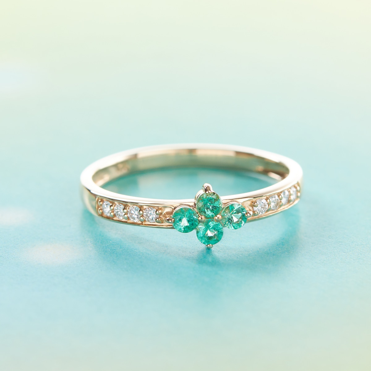 K10イエローゴールドエメラルドリング(RFR449-002)|TSUTSUMI