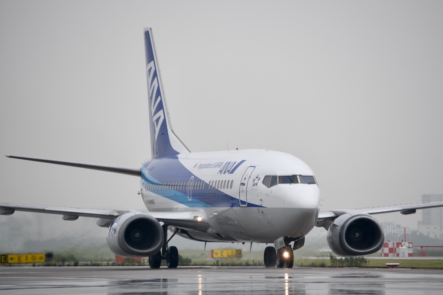 機長も共に”ラストフライト ANAのスーパードルフィン、25年の活躍に幕