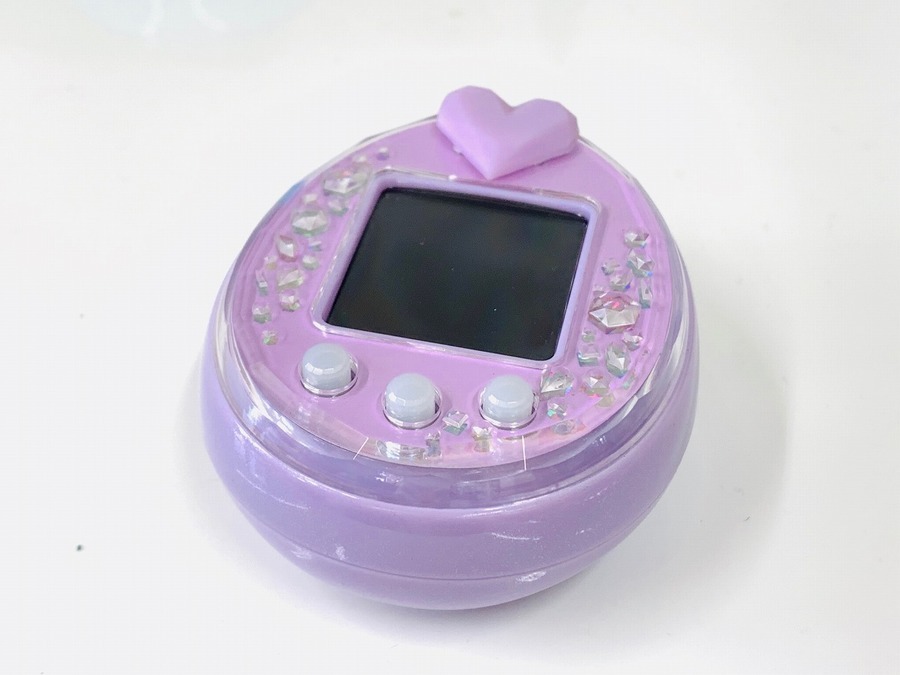 Tamagotchi パープル ビーズ装飾付き たまごっちピース Tamagotchi