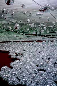 草間彌生/Kusama Yayoi