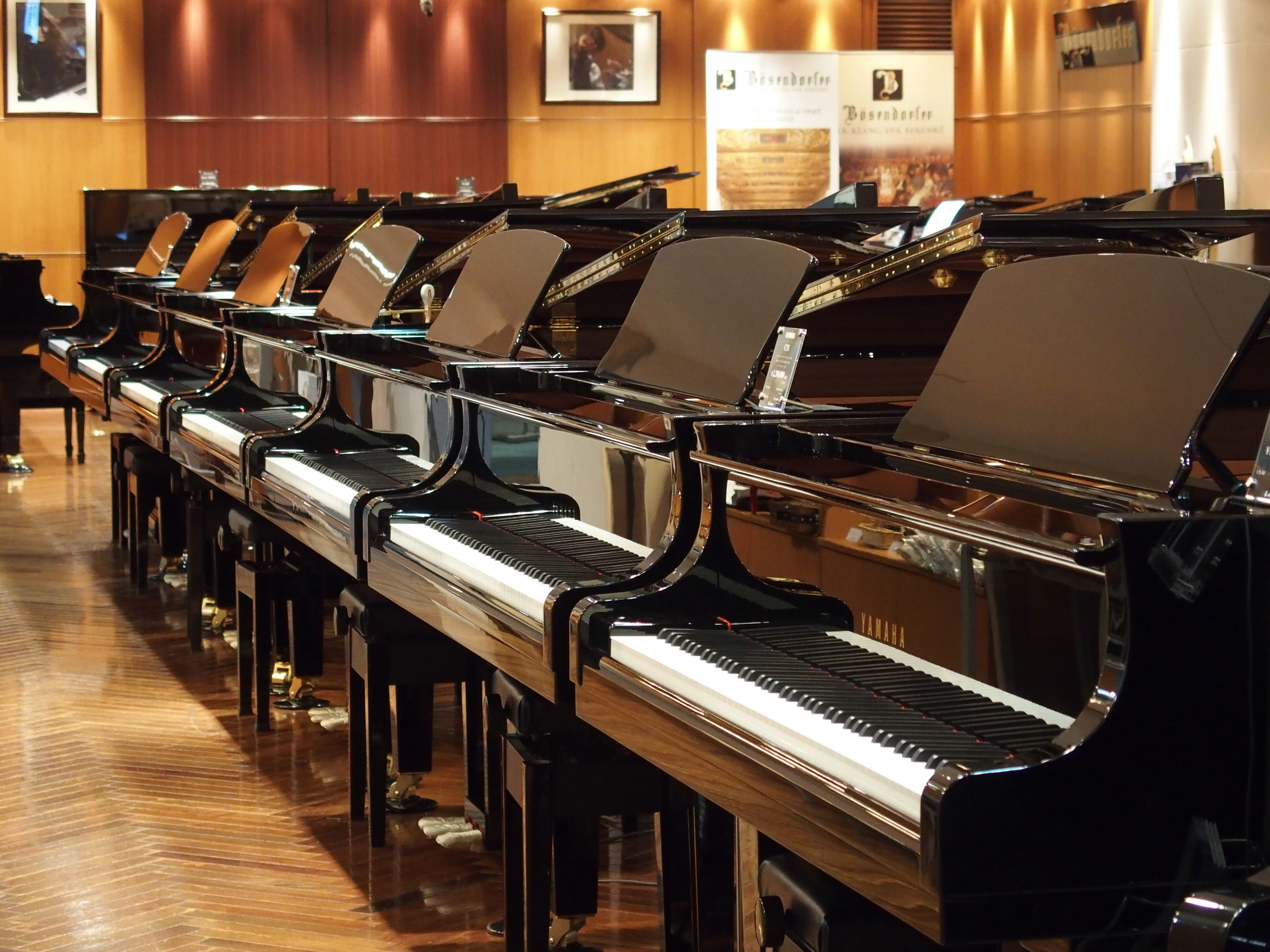 銀座本店 ピアノフロア＜アコースティックピアノ展示機種＞ | 山野楽器