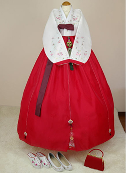 112_チマチョゴリレンタル韓服化繊_バスト72～82cm_身長+靴高さ162