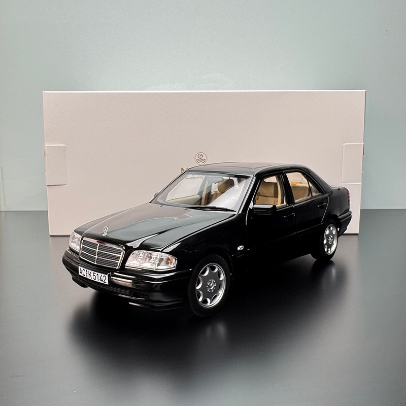 Norev Mercedes‑Benz C‑Class 1:18 Scale Diecast Model (Ref 183373