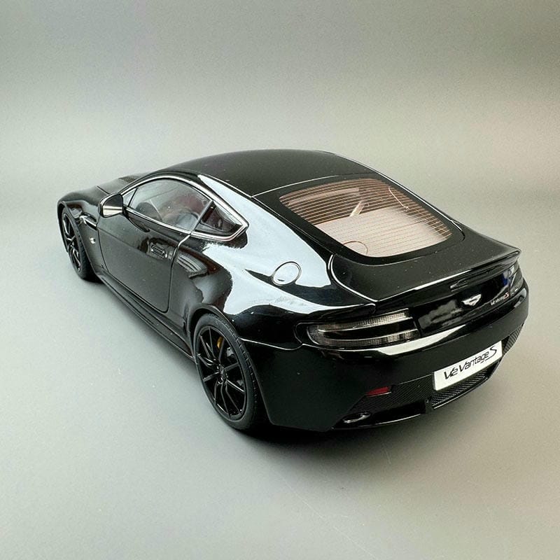 AUTOart 1:18 Aston Martin V12 Vantage S Diecast Model – YX car model