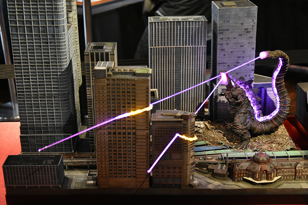 シン・ゴジラ造形作品集」発売記念ディオラマ展示会にお邪魔してきまし