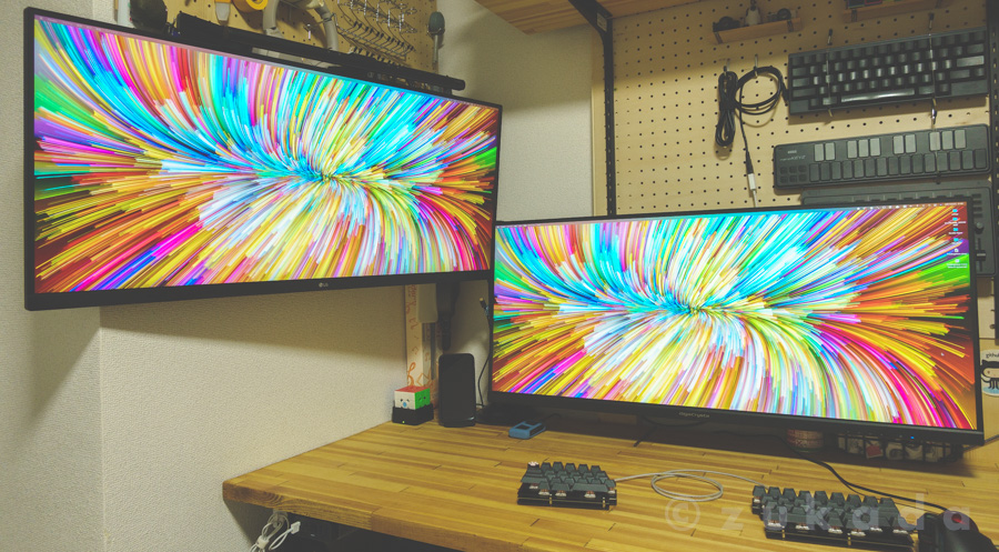 34.1 インチウルトラワイドモニターを上下にデュアルモニター化した