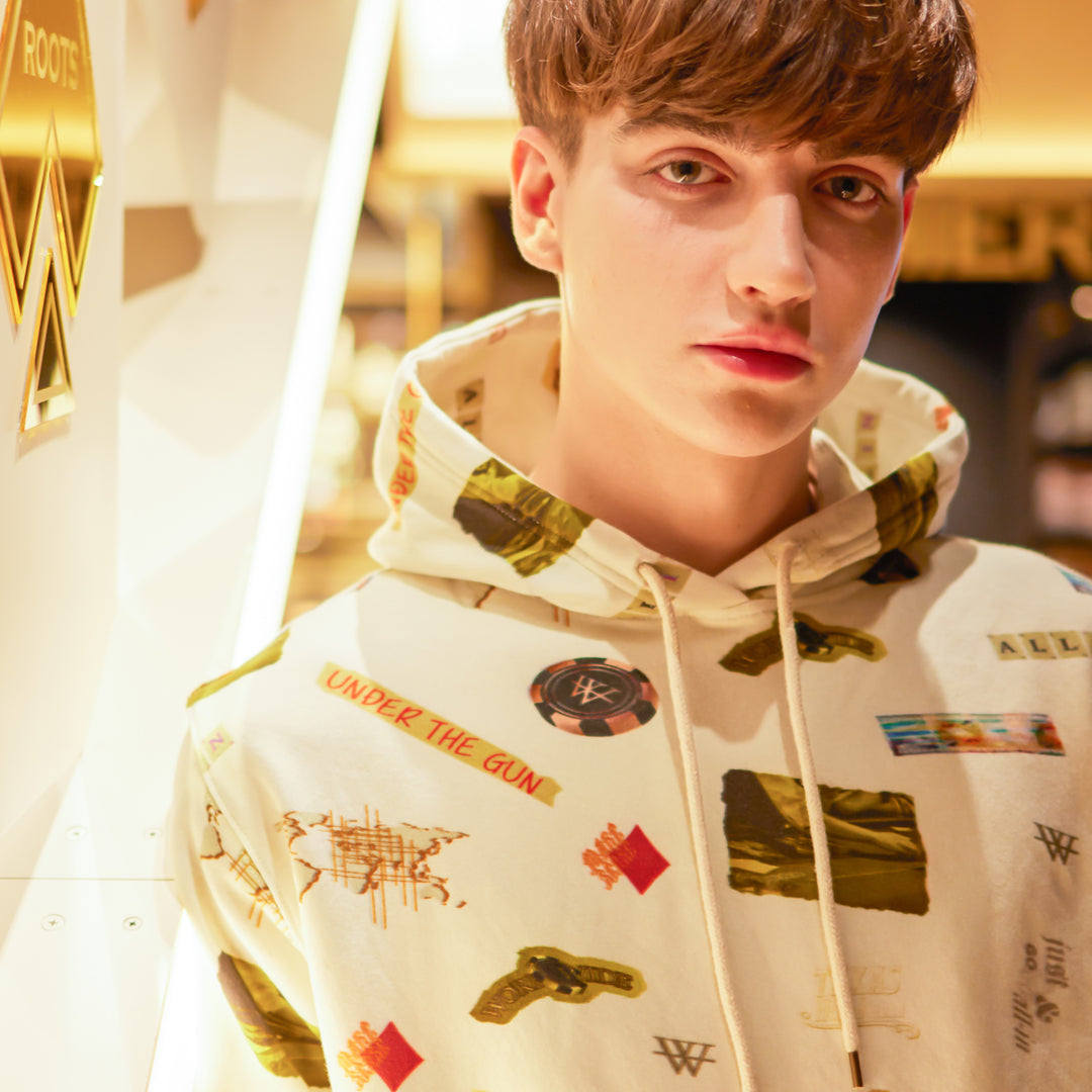 フーディー“Poker World” – World Wide Yokosawa