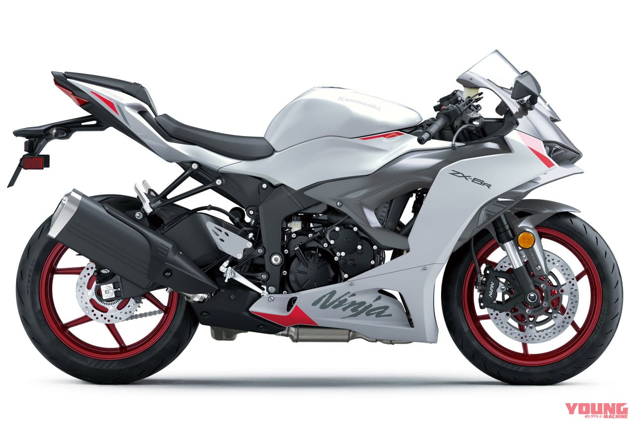 画像 No.2/14] 636cc・4気筒スーパースポーツのカワサキ「ニンジャZX