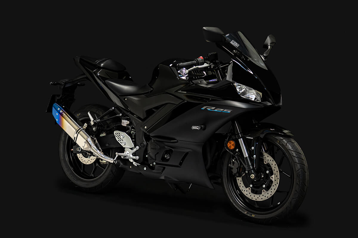 トリックスター“IKAZUCHI”スリップオンマフラー：新たにZX-6R／YZF-R25