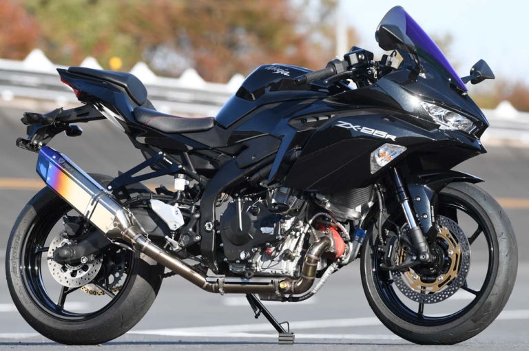 ニンジャZX-25Rにターボチャージャー装着で217.85km/hをマーク