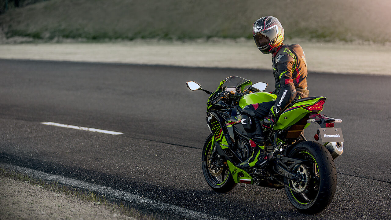 画像 No.6/13] 史上最強ヨンヒャク!!! カワサキNinja ZX-4R