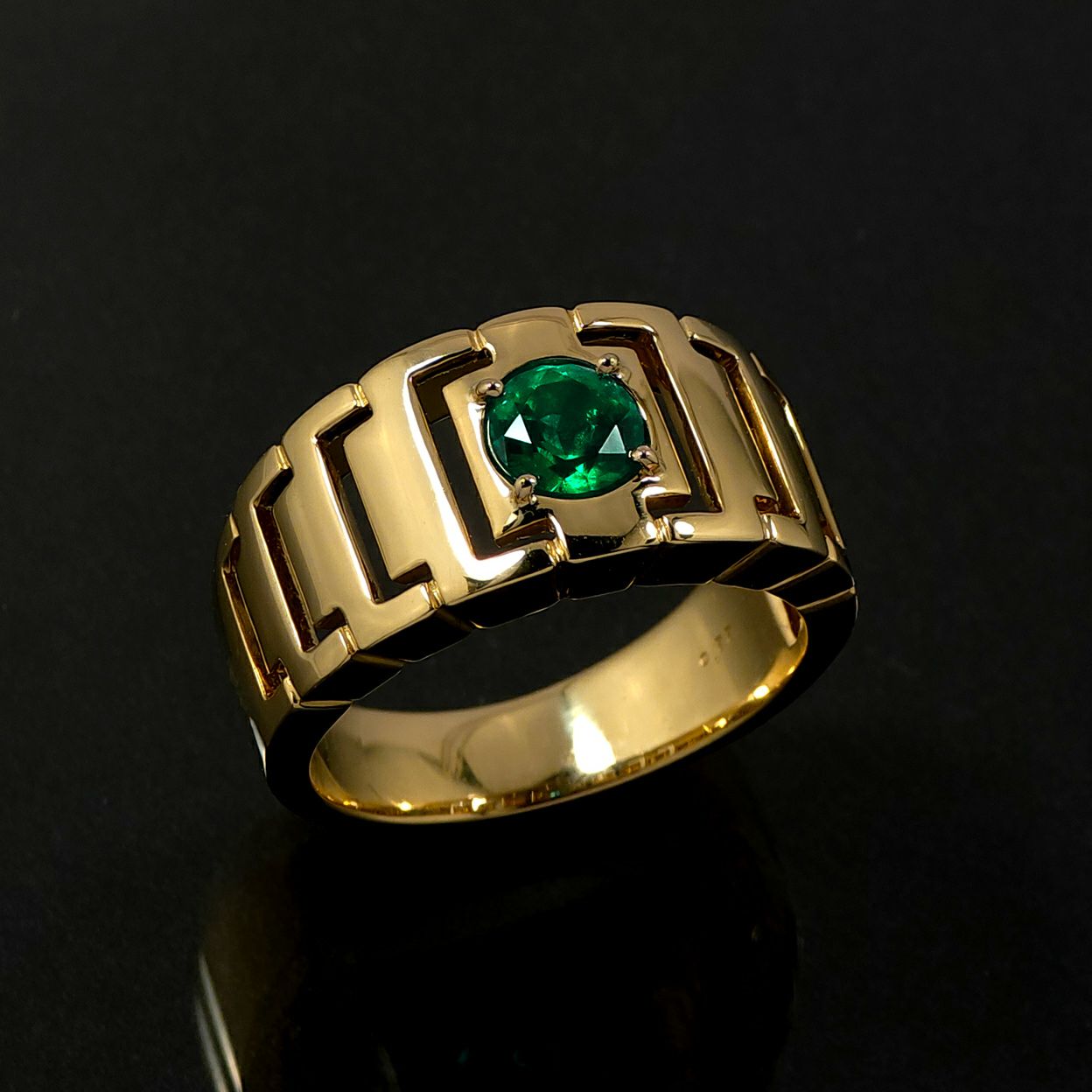 コロンビア産エメラルド0.77ctK18ゴールドリング(GIA宝石鑑別書付)【F1